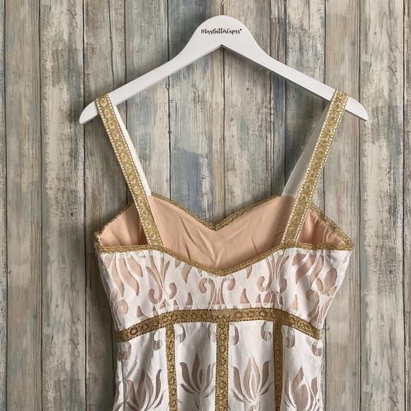 NEW FOXIEDOX LACE OVERLAY MAXI DRESS WHITE METALLIC GOLD EYELASH HEM | Small - Picture 11 of 17